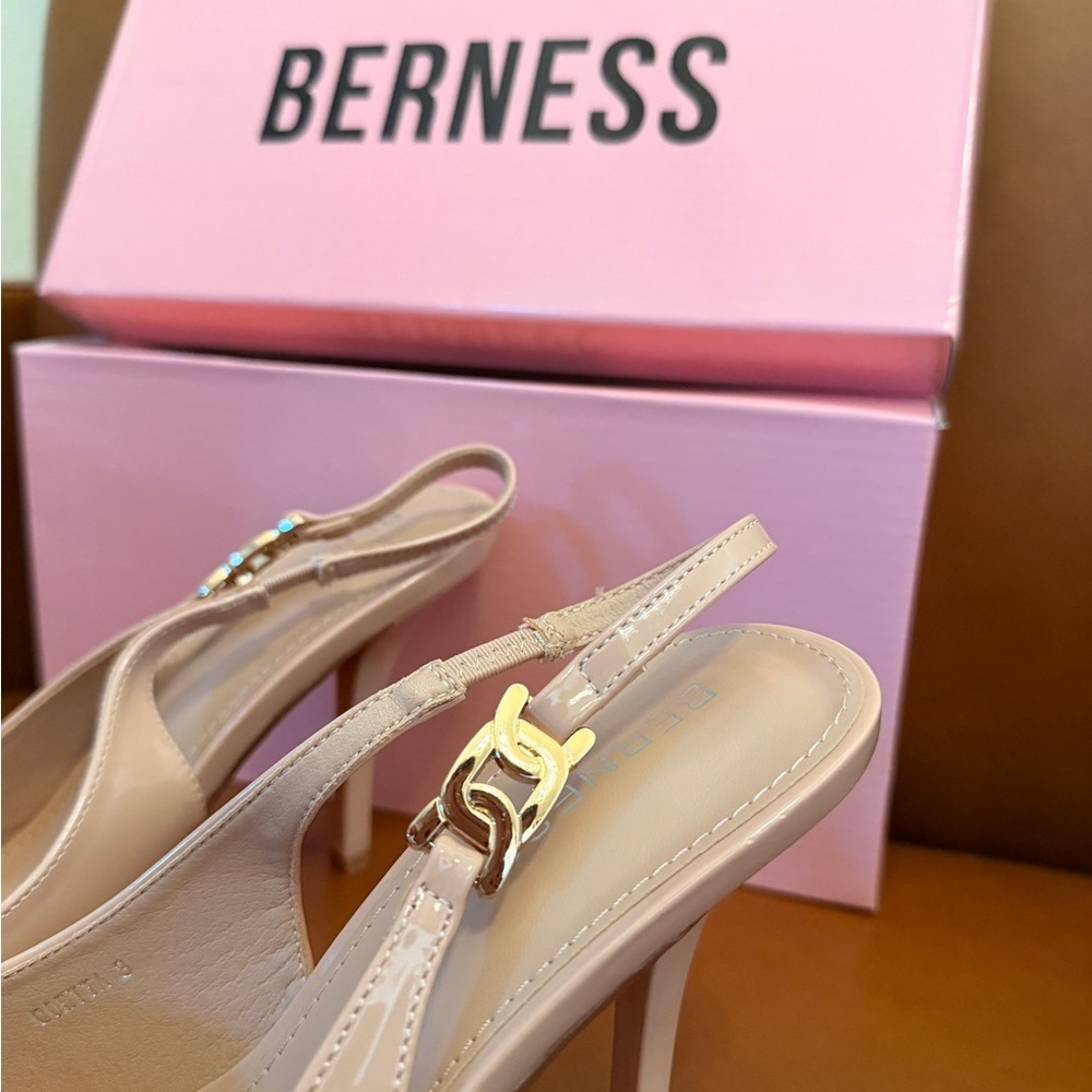 Chic Tan Slingback Heels - Picture 3 of 7